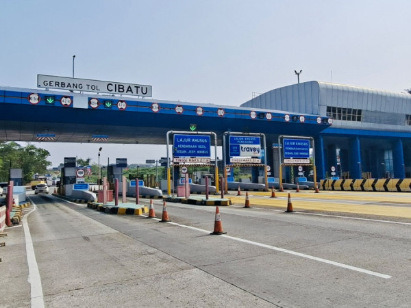 Ramp Cikarang Timur Arah Jakarta Ditutup Pengguna Jalan Dialihkan ke GT Cibatu