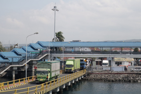 Antrean Kendaraan di Lintasan  Ketapang -Gilimanuk  Terus Menyusut
