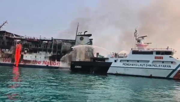 Bangkai KMP Sukamandi Tenggelam Dalam Proses Pendinginan, ASDP Siapkan Tim Salvage Mengangkat Kapal
