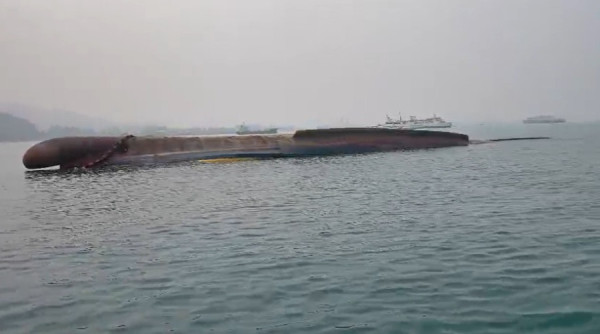 Biaya Menyingkirkan Bangkai Kapal KMP Batumandi di Merak Mencapai Puluhan  Miliar