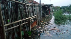 PDB Ketiga Di G20, Nenek 81th Tinggal Di Kandang Ayam