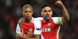 Kandaskan Borussia Dortmund, Monaco ke Semifinal