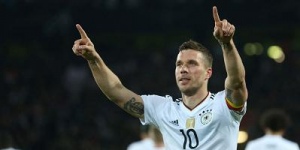 Kado Manis Perpisahan Podolski, Cetak Gol Kemenangan Jerman Atas Inggris