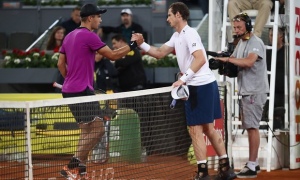Madrid Open: Murray Terhempas, Djokovic Melaju