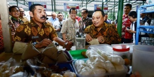 BTN  Bangun 60 Shelter PKL di Solo