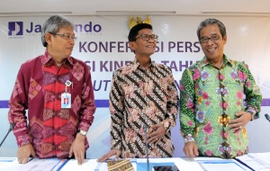 KINERJA 2016 DAN OUTLOOK 2017 