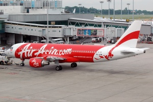 Hindari Suspensi, AirAsia Suntik IAA 227 Miliar Dollar AS
