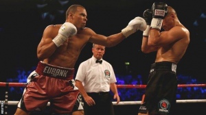 Chris Eubank Jr Pertahankan Gelar Kelas Menengah Super IBO