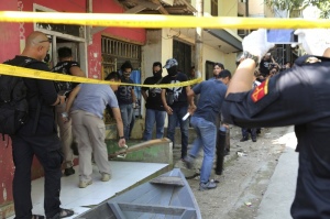 Polisi Tangkap Tiga Tersangka Pemboman