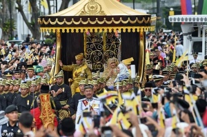 Gemerlap, Sultan Bolkiah Rayakan HUT Takhta Setengah Abad