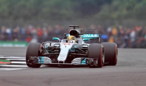 GP Inggris: Hamilton Raih Pole Samai Rekor Clark