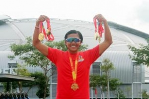 Dedeh Erawati, Berpacu Dengan Usia