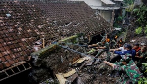 Lima Korban Masih  Terkubur Longsor Di Nganjuk Jatim