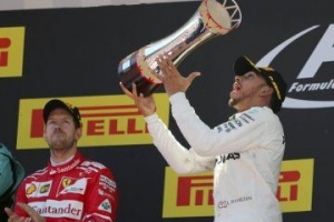 GP Spanyol 2017: Taktik Cerdas Ditambah Keberanian Antar Hamilton Juara