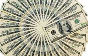 Dibayangi Kebijakan Trump,  Dollar AS Cenderung Menguat