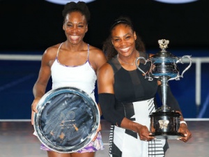 Kalahkan Kakaknya, Serena Wiliiams Cetak Rekor Juara 23 Grand Slam