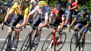 Tour de France: Froome Rebut Jersey Kuning, Aru Juara Etape Lima