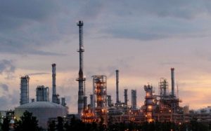 Indonesia Uji Coba Minyak Iran