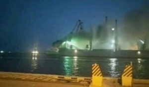 Kapal Muatan Semen Terbakar di Tanjung Priok