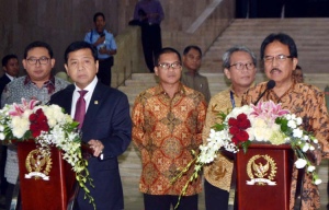 RAPAT KONSULTASI DPR