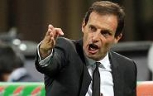 Allegri Incar Posisi Luis Enrique