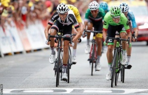 Tour De France: Juara Etape IX, Uran Bikin Barguil Menangis