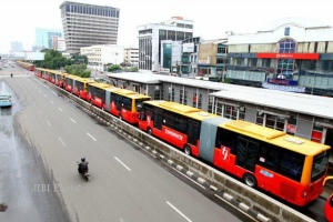 Transjakarta Tetap Operasi Pada 4 Nopember
