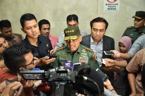 ISIS Mulai Terdesak, Panglima TNI  Siaga Penuh di Perbatasan