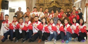 Airlangga Hartarto Janjikan Bonus Jutaan Rupiah Untuk Peraih Medali Wushu