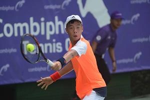 F4 Combiphar Open: Justin Melenggang Ke Babak Kedua