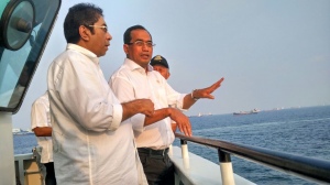 Daya  Saing Priok Rendah, Menhub Minta Formulasi Tarif Yang Kompetitif
