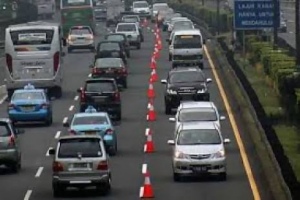 Lawan Arus Tol Cawang - Semanggi Diterapkan
