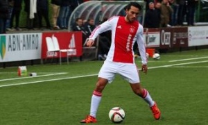 Dari Ajax, Ezra Walian Resmi Membela Timnas Indonesia
