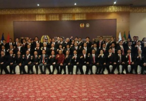 KONI Kukuhkan Pengurus PSSI 2016 - 2020