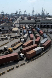 Kontrak Pengalihan Konsesi Ke &nbsp;Hutchison Dinilai Cacat Hukum