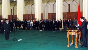 PELANTIKAN SEKJEN DPR