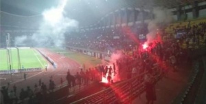 Striker Persib Dari Inggris Kaget Melihat Anarkisme Penonton Dalam Kerusuhan Persib vs Bhayangkara 