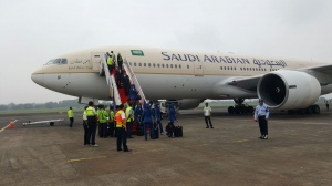 Pesawat 747-400 yang Ditumpangi Raja Salman Dan Dua Pesawat Pendukung Tiba Siang Ini