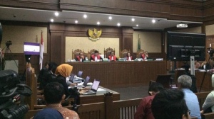Sidang Korupsi e-KTP Hadirkan Adik Mantan Mendagri Gamawan Fauzi