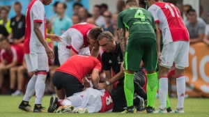 Gelandang Ajax Abdelhak Nouri Pingsan Dalam Pertandingan Persahabatan
