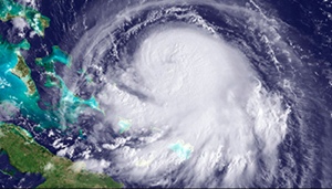 China Terancam Hantaman Topan Mawar