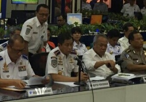 <b>Kata Menhub Jonan, Pengguna Angkutan Umum Mudik Lebaran 2016 Meningkat</b>