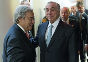 Ditentang Negara Nuklir, Anggota PBB Berbaris Tandatangani Larangan Nuklir