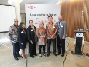 Hari Pertama Kerja, Trump Pangkas Regulasi Lebih Dari 75 Persen 