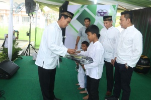  JICT BERIKAN SANTUNAN