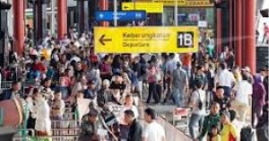 Bandara Soetta Mulai Dibanjiri Pemudik