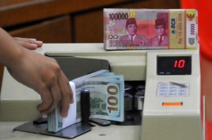 Belum Bergerak, Rupiah Masih Bertengger Pada Zona Merah
