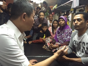 Pastikan Penumpang Nyaman, Jonan Blusukan Ke Stasiun Dan Pelabuhan