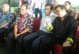 Pengurus Wushu Berebut Peralatan Latihan