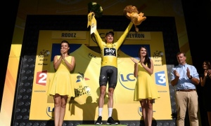 Tour de France 2017: Sensasional, Chris Froome Rebut Kembali Kaos Kuning